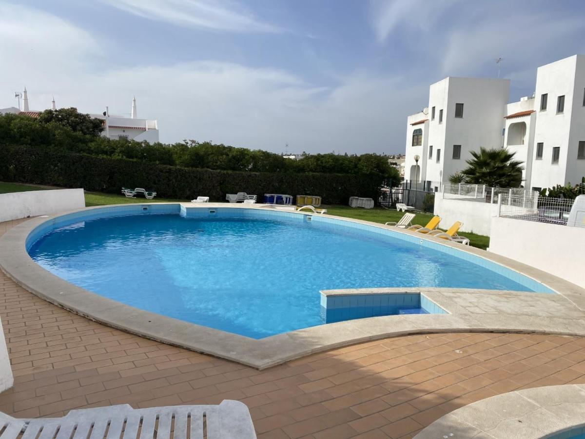 Cosy Top Floor Apartment Carvoeiro  Luaran gambar